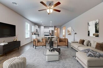 Building Photo - Unique 4/2/2 Near Downtown Tulsa!