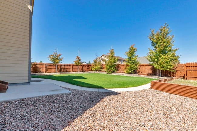 Building Photo - 5 Bedroom Home for Rent-Peyton- 80831