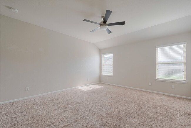 Building Photo - 3010 Veeder Pass Ln