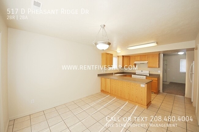 Building Photo - 517 Pheasant Ridge Dr