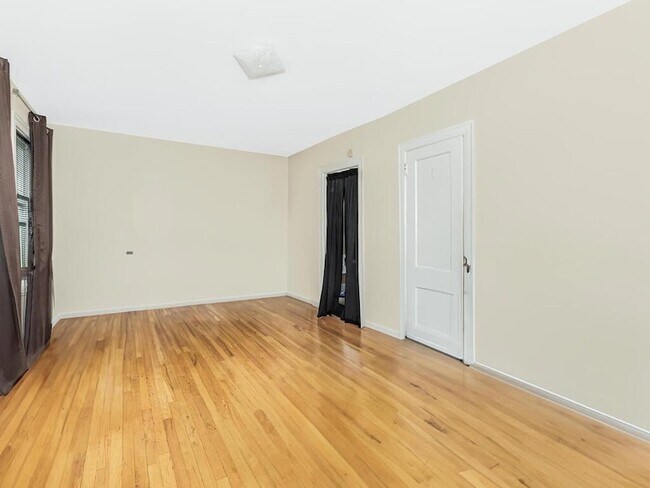 Building Photo - 48 Tibbetts Rd