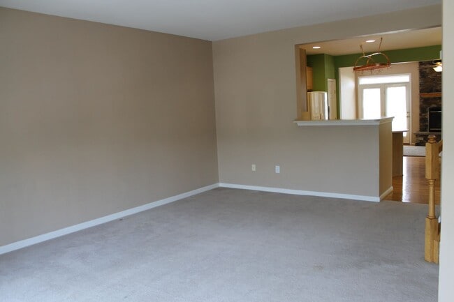 Building Photo - 7131 S Sentinel Ln