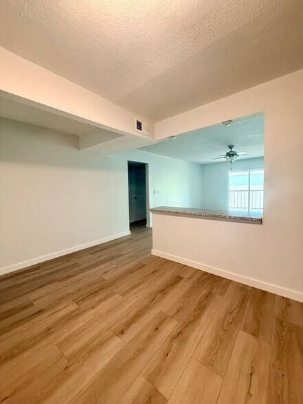 Building Photo - 14417 Americana Cir