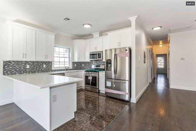 Building Photo - 144 Fulton Ave