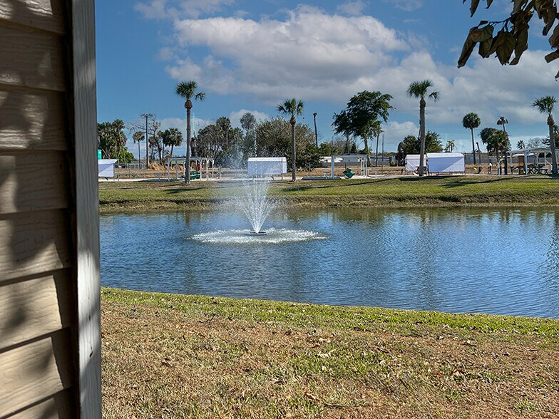 Building Photo - 1601 US-441