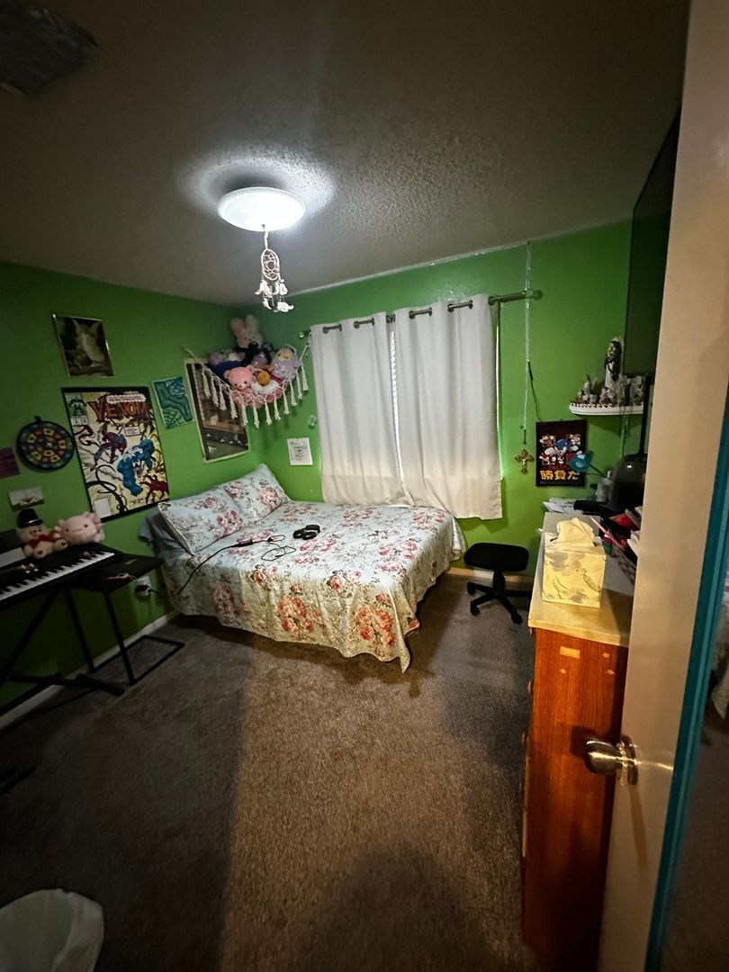 Building Photo - 4703 Stone Ridge Dr