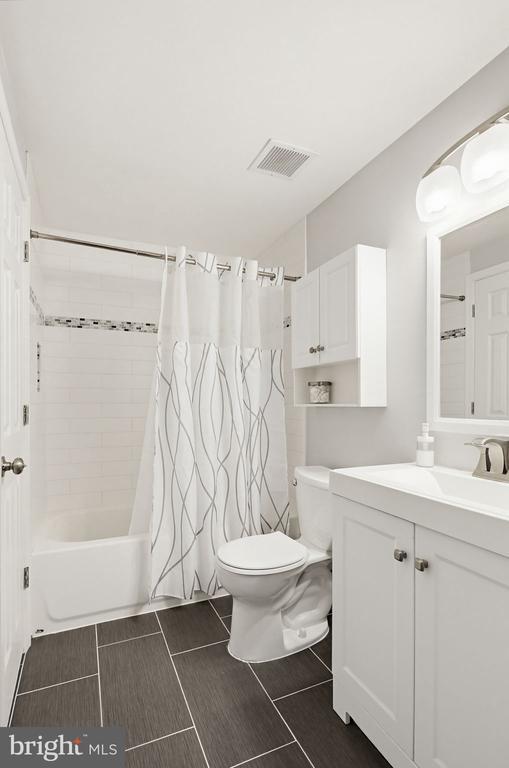 Building Photo - 9402 Granite Hill