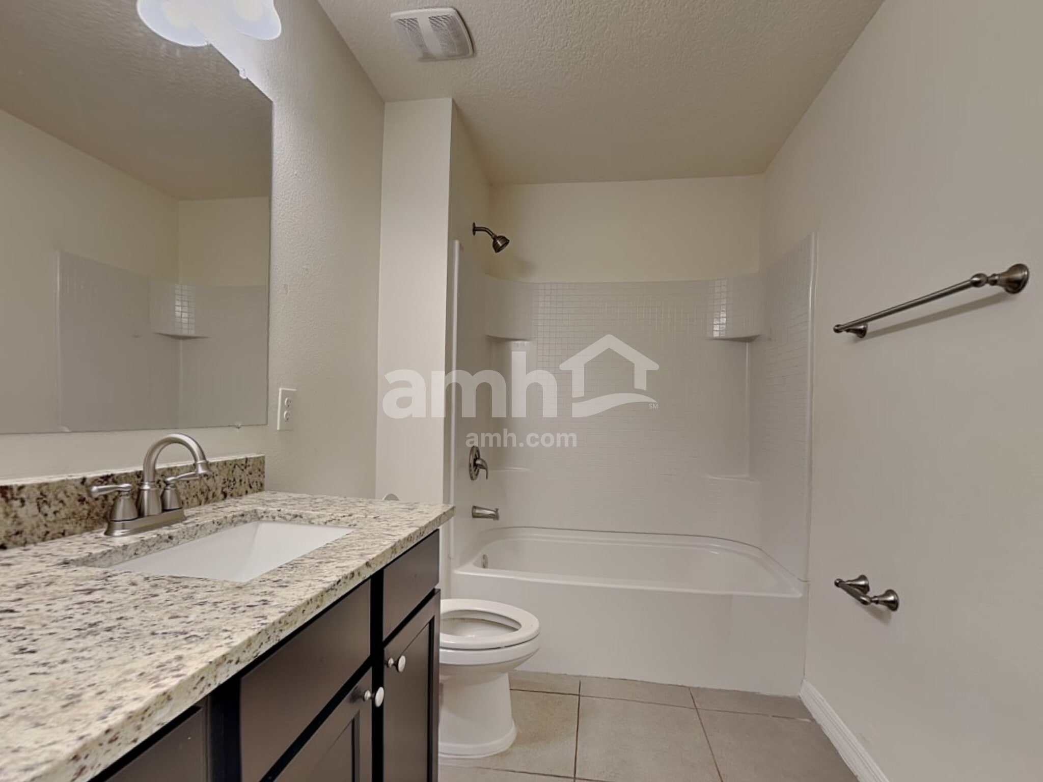 Building Photo - 35900 Jenny Lynne Cir