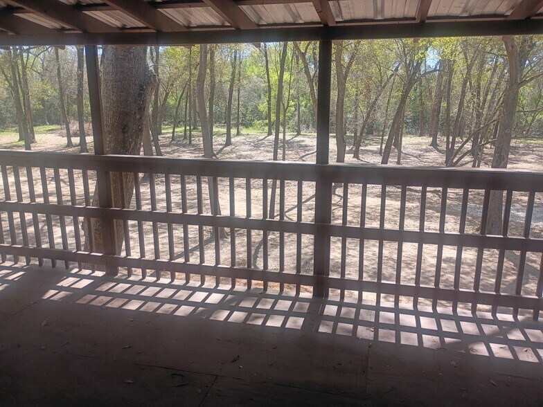 Building Photo - 738 Old Pin Oak Rd