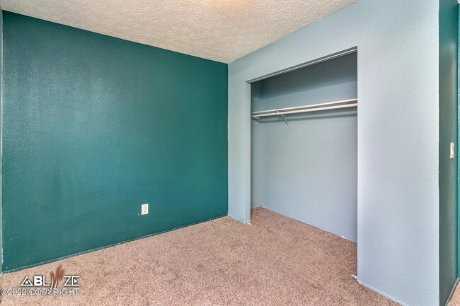Building Photo - 7541 Peck Ave