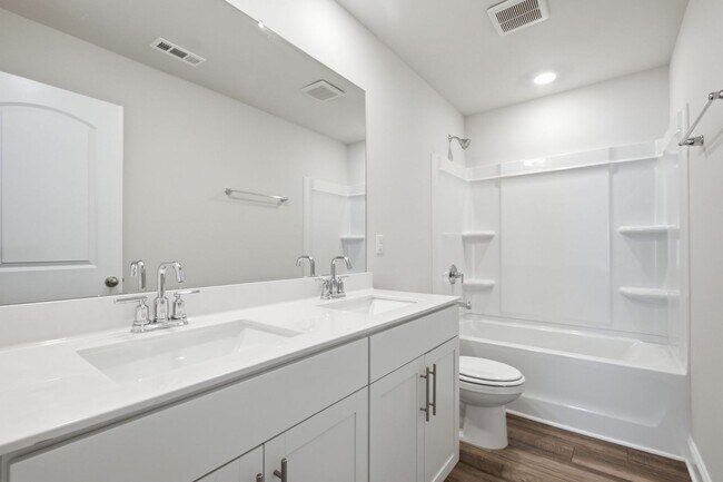Building Photo - Modern 4-Bedroom Nashville Home with Sleek Contemporary Finishes