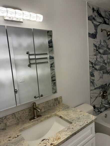 Building Photo - 720 Ohio Pike