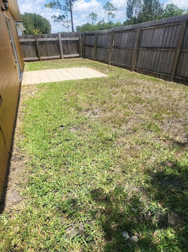 Building Photo - 9560 Brackin St