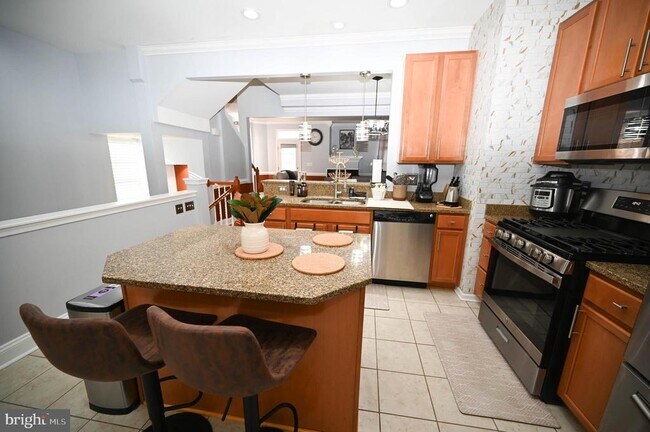 Building Photo - 9310 Paragon Way