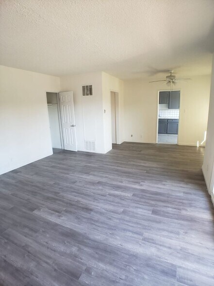 Building Photo - 5433 Sepulveda Blvd
