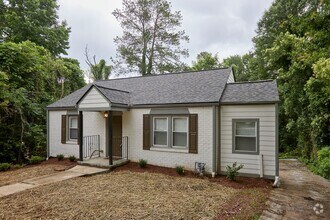 Building Photo - Super cute East Atlanta home with secluded...
