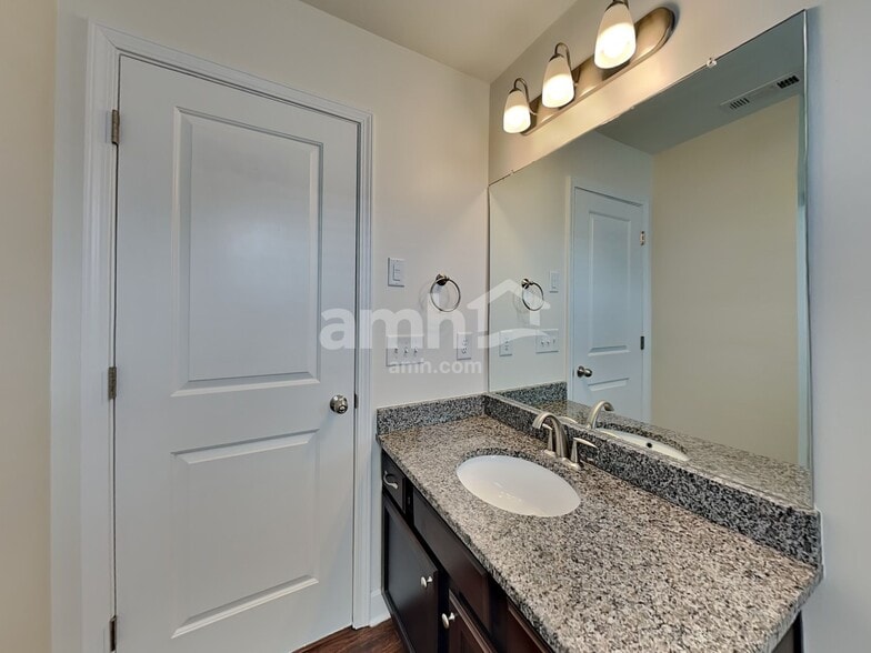 Building Photo - 604 Drema Ct