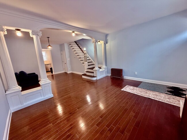 Building Photo - 2+ BED/1.5 BA Solid HOUSE in great East Passyunk/LOMO location w/ Central AC-HARDWOOD Flooring-WA...