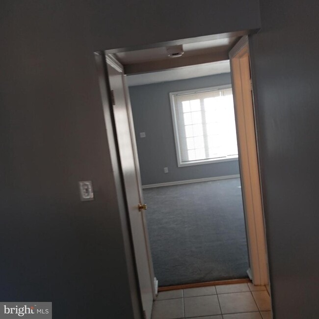 Building Photo - 1971 Addison Rd S