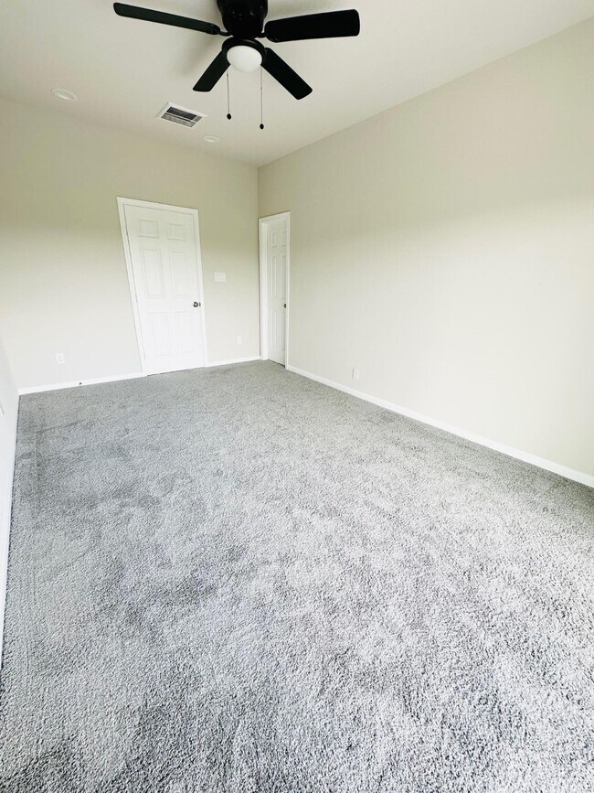 Building Photo - 5311 Groveton St