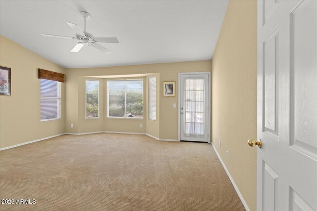 Building Photo - 4326 E Rancho Tierra Dr