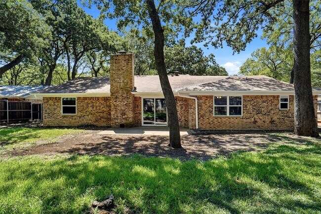 Building Photo - 2958 Columbine Dr