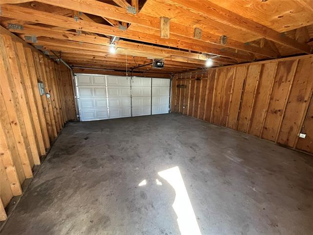 Building Photo - 3009 Clover Dr