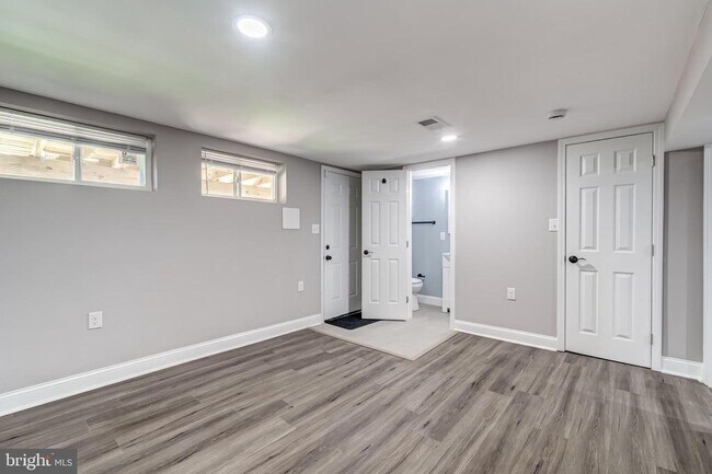 Building Photo - 1902 Good Hope Ct SE