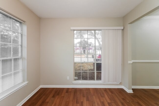 Building Photo - 1443 Autumn Dawn Ct