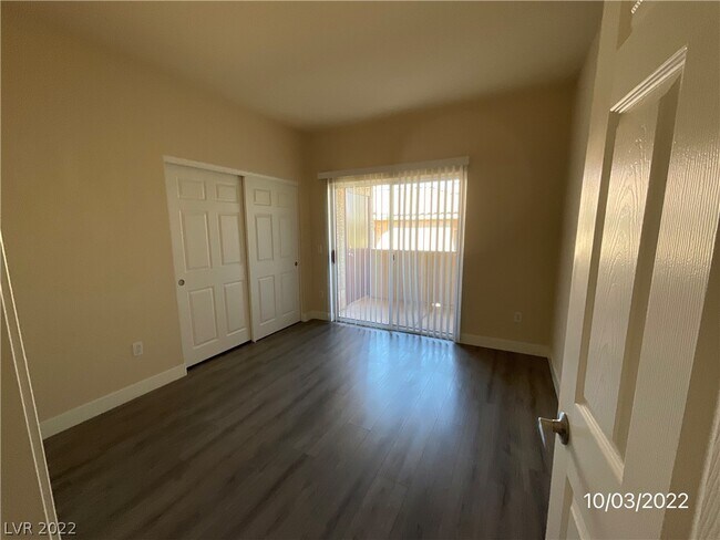 Building Photo - 1050 E Cactus Ave