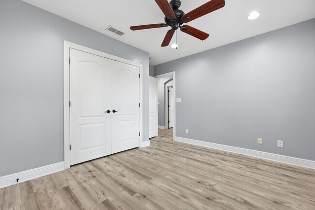 Building Photo - 47 Dominica Ct