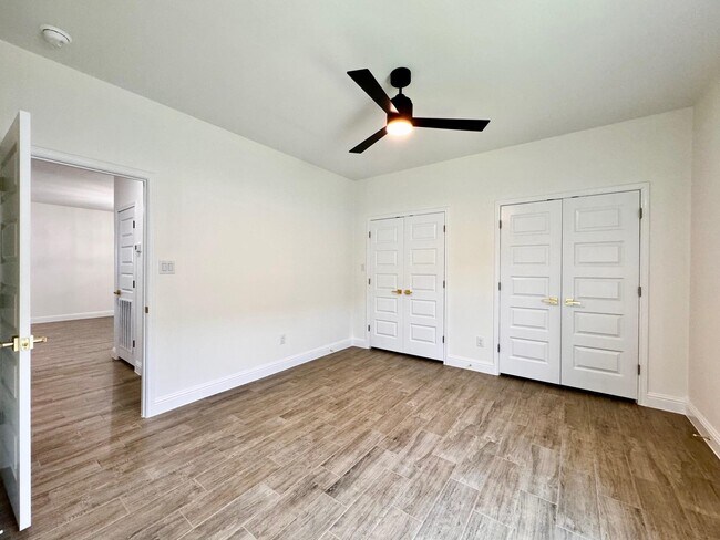 Building Photo - 1405 Eagles Ln