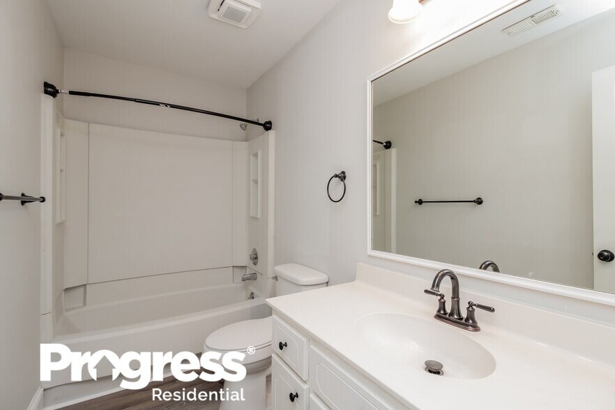 Building Photo - 7413 Cross Tie Ct