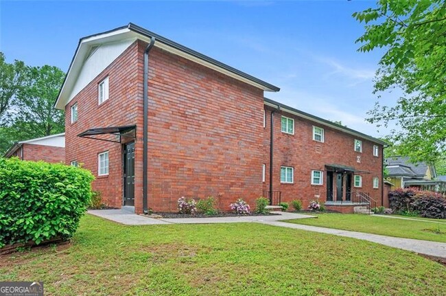 Primary Photo - 1060 Oak St SW