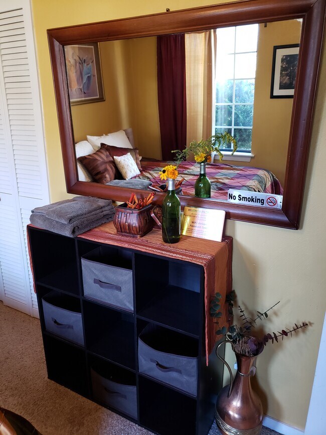 Downstairs Bedroom - 536 Lanier Crescent