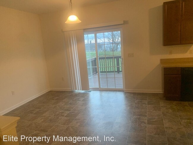 Building Photo - 3 br, 2.5 bath House - 545 Marion Rd