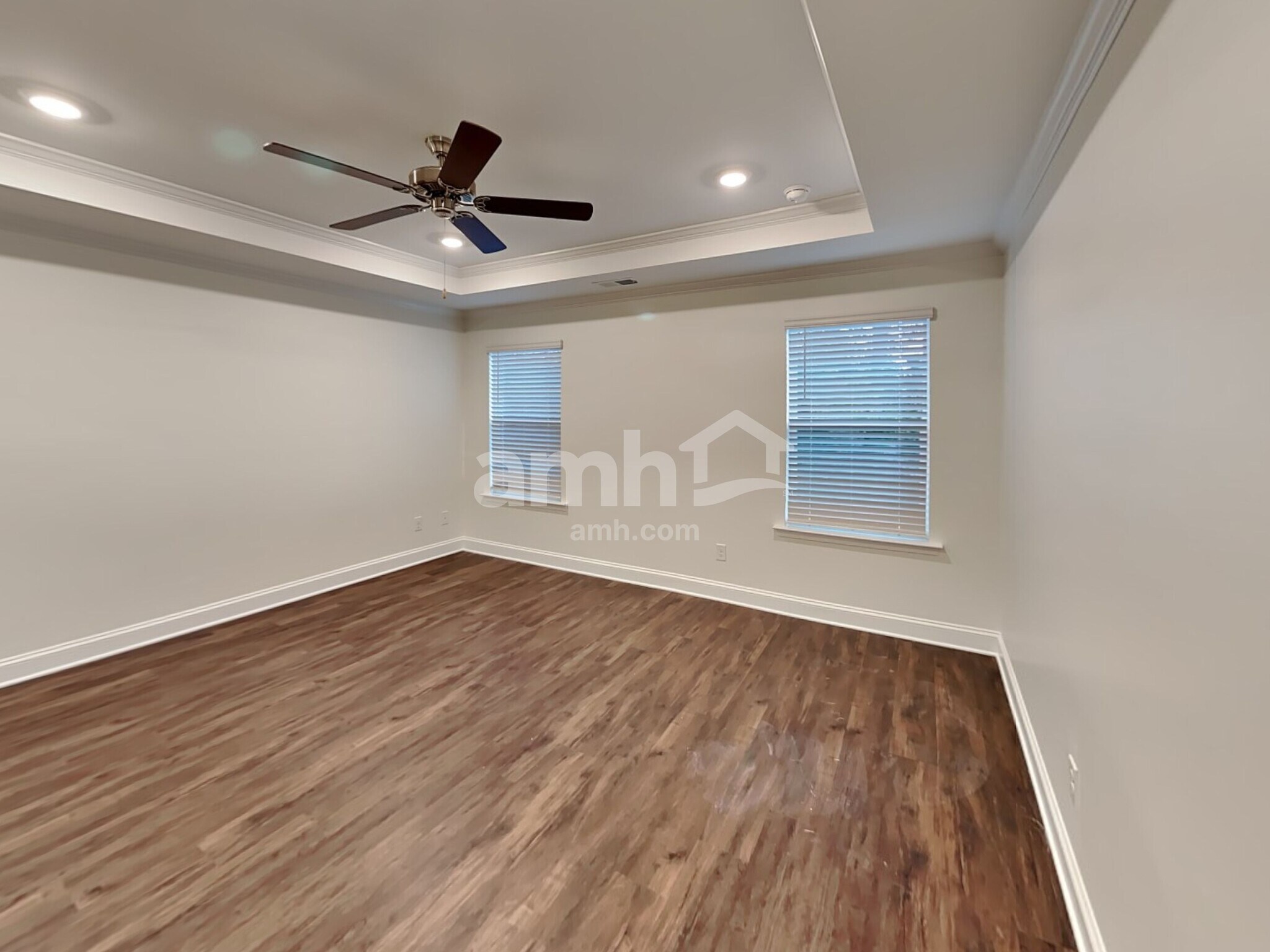 Building Photo - 549 Rivermist Dr