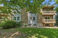 Building Photo - 1612 Cottonwood Dr