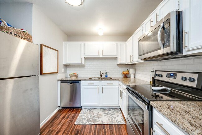 Building Photo - 1730 Timber Ridge Rd