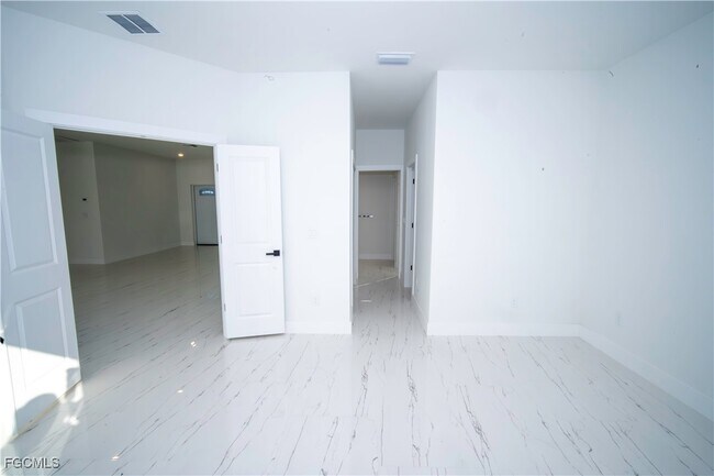 Building Photo - 18141 Wintergarden Ave