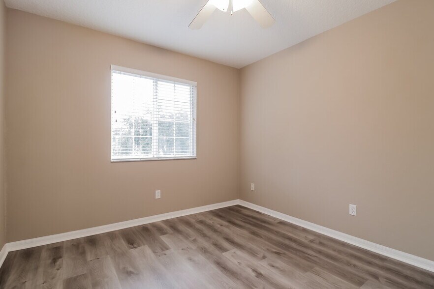 Building Photo - 2010 Stone Abbey Blvd