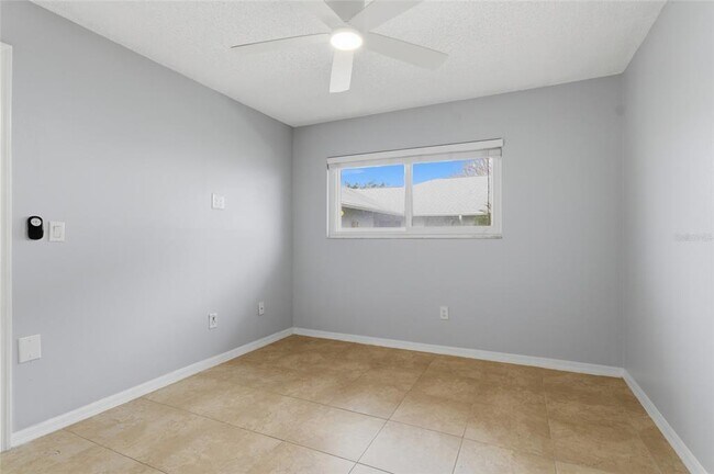 Building Photo - 2701 Countryside Blvd