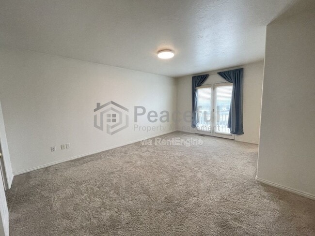 Building Photo - 6975 Kokopelli Ct