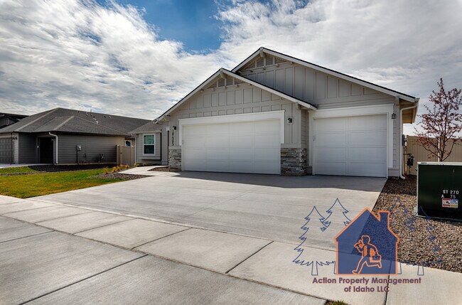 Building Photo - 18405 N Sweet William Ave