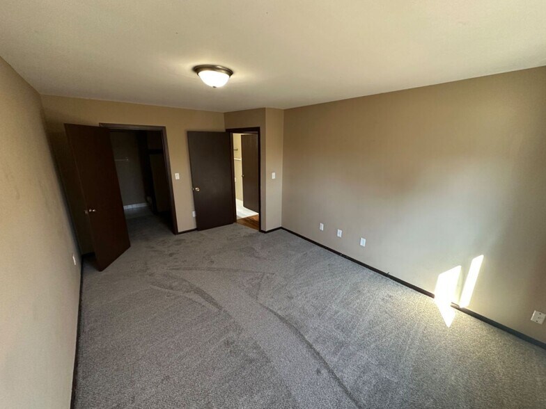 Building Photo - 7601 W Donna Ct