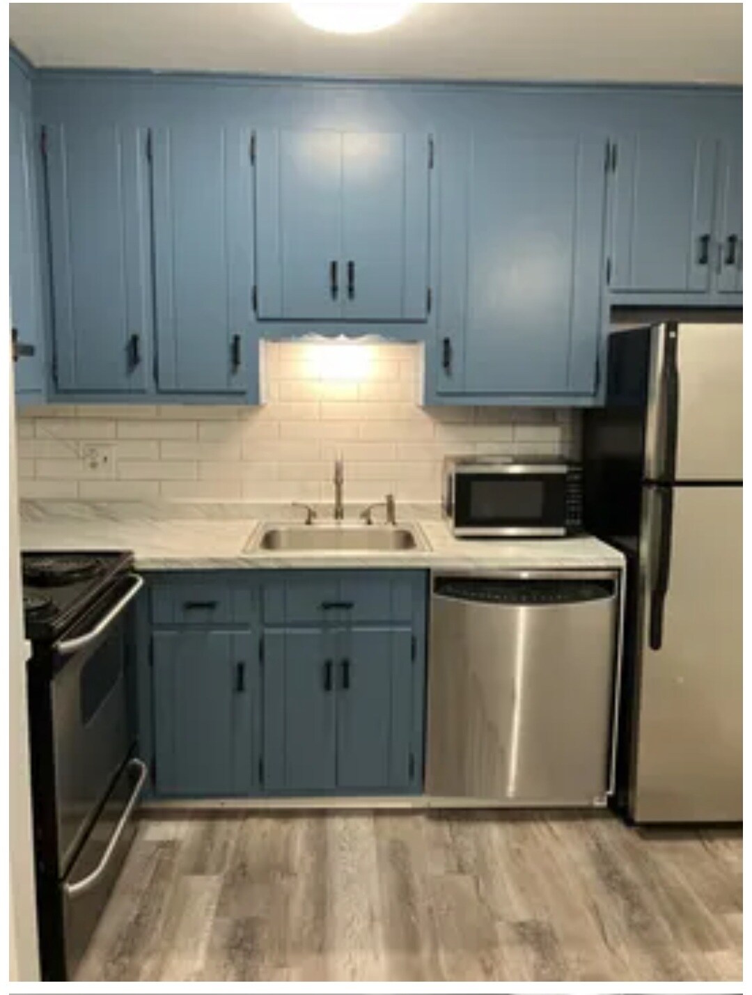 Building Photo - 23 Shirley St