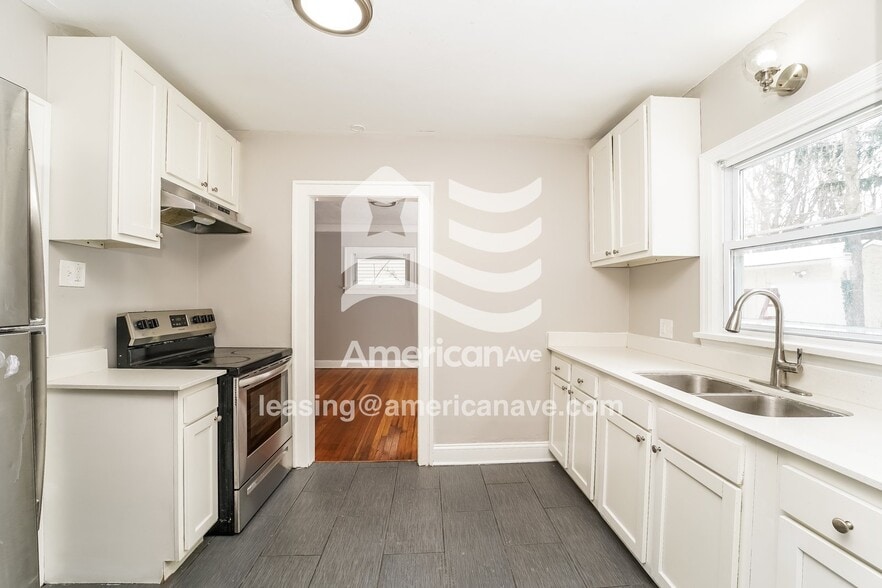 Building Photo - 3916 Orchard Rd