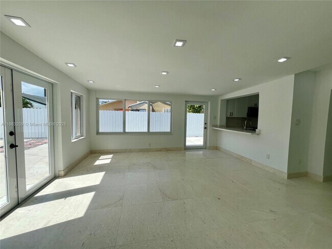 Building Photo - 20848 SW 118th Ave