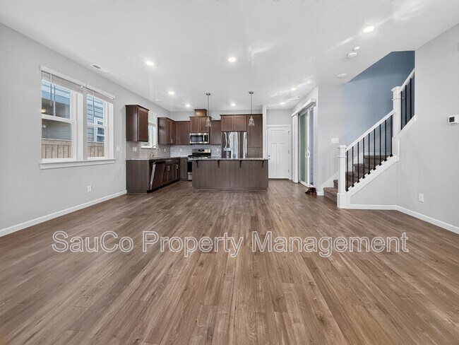 Building Photo - 3909 SE Zircon Ln