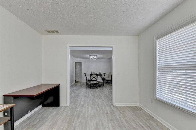 Building Photo - 3411 Galloping Bend Way